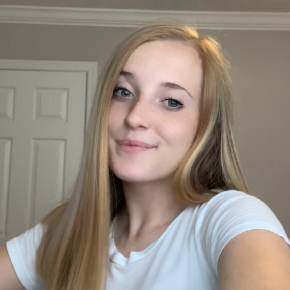 Meet your Posher, Emily